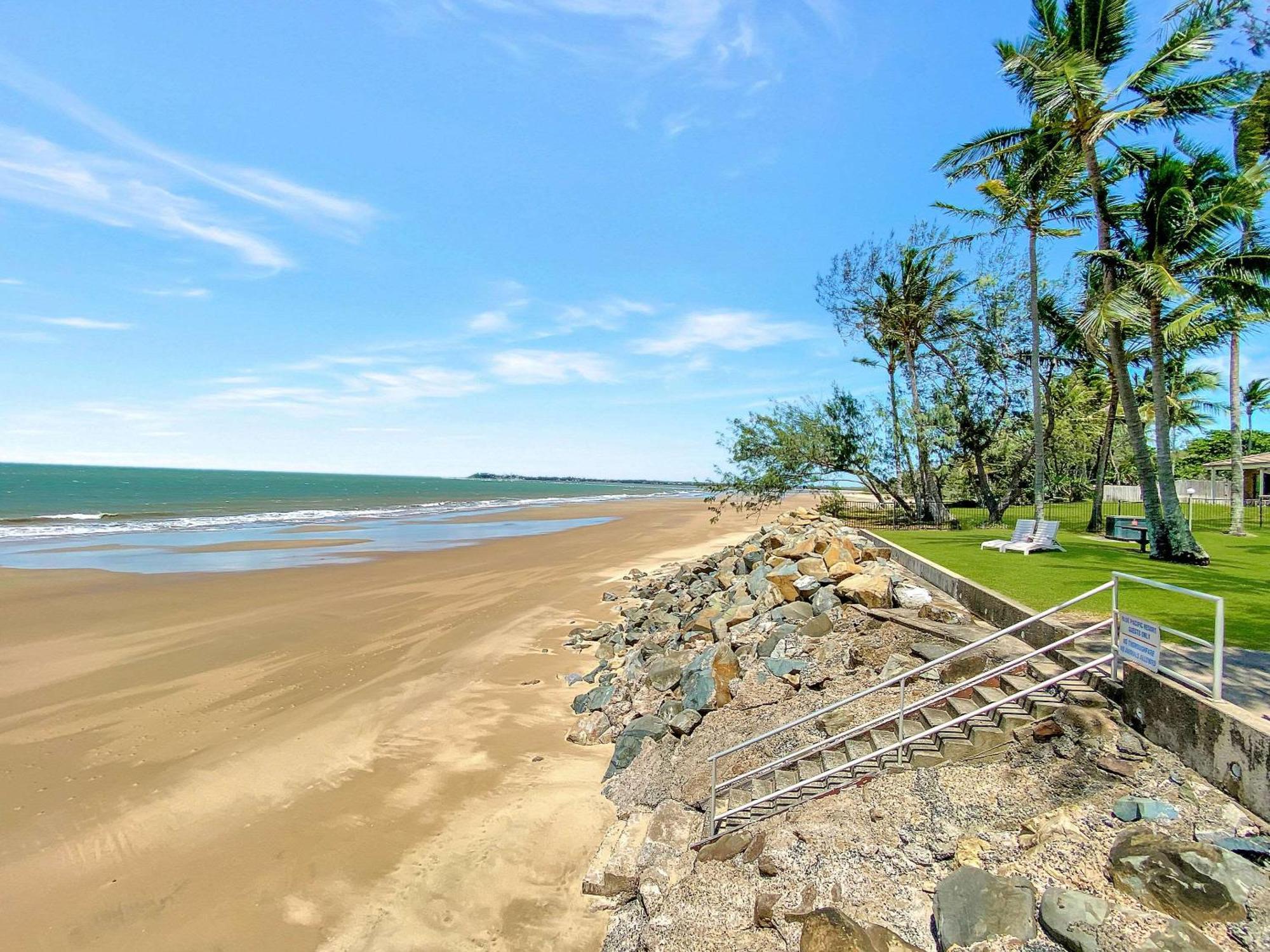 Comfort Resort Blue Pacific Mackay Bagian luar foto